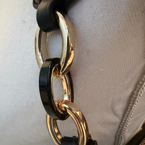 michael kors handbag hobo Black Pebbled Leather - Picture 5 of 15